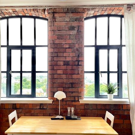 Victorian Factory Apartment With 2 Bedrooms Бристоль Экстерьер фото