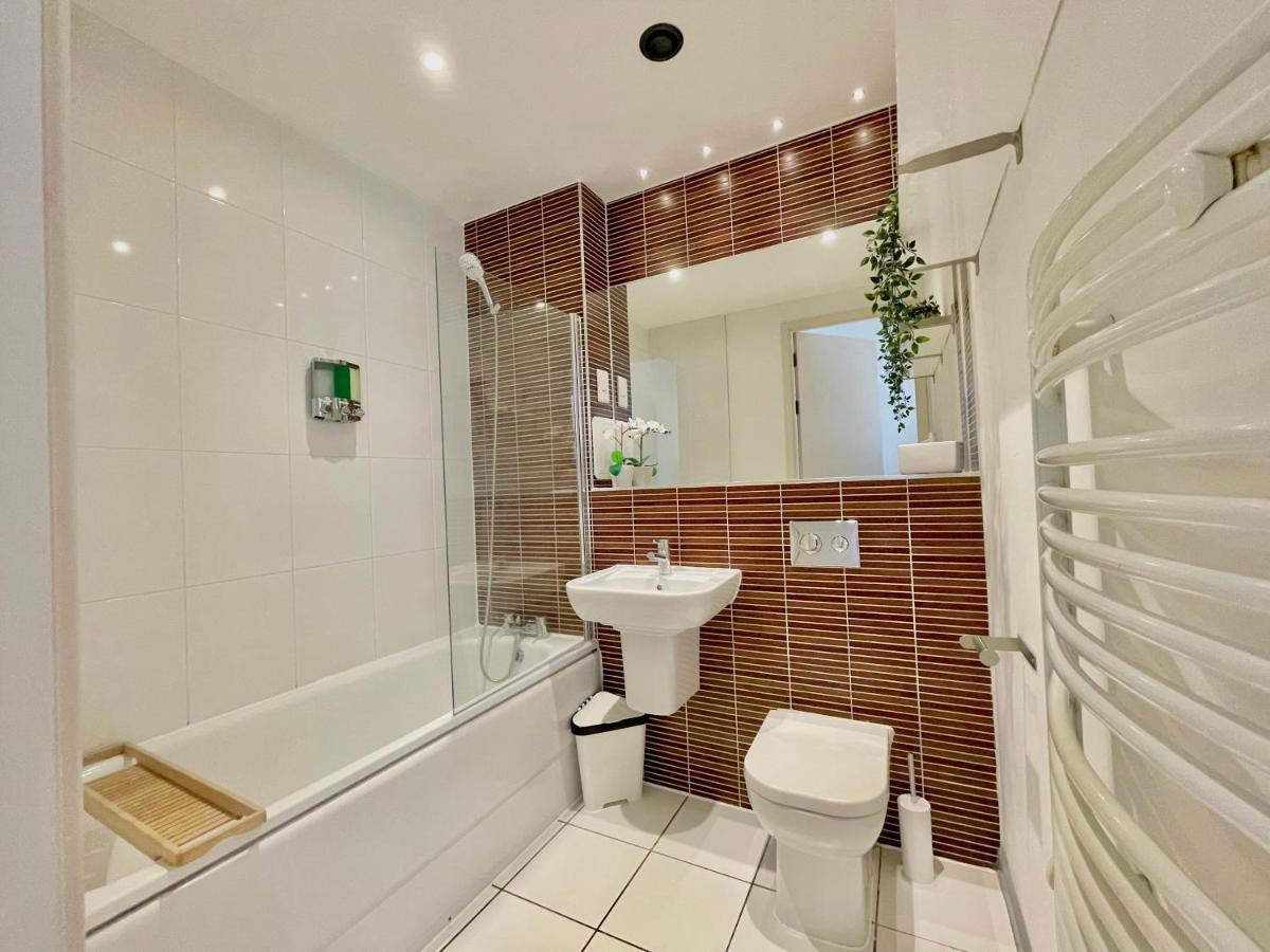 Victorian Factory Apartment With 2 Bedrooms Бристоль Экстерьер фото